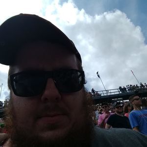 Meet your Posher, Zach